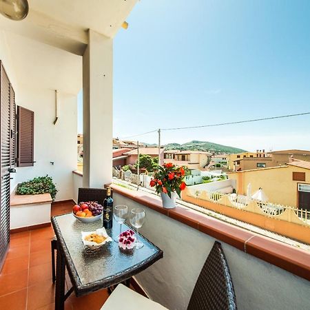 Bed and Breakfast La Casa Di Mannazzotta 1 Кастельсардо Экстерьер фото