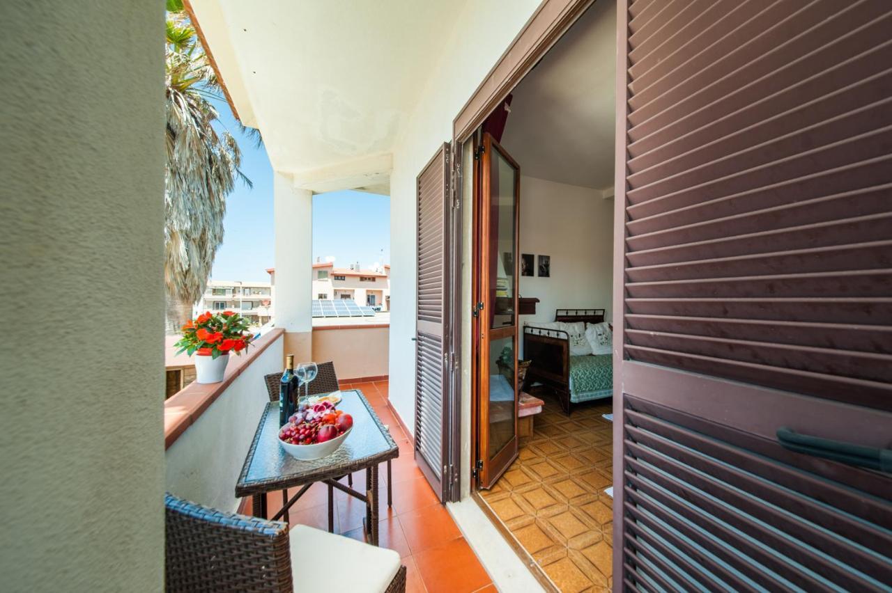 Bed and Breakfast La Casa Di Mannazzotta 1 Кастельсардо Экстерьер фото