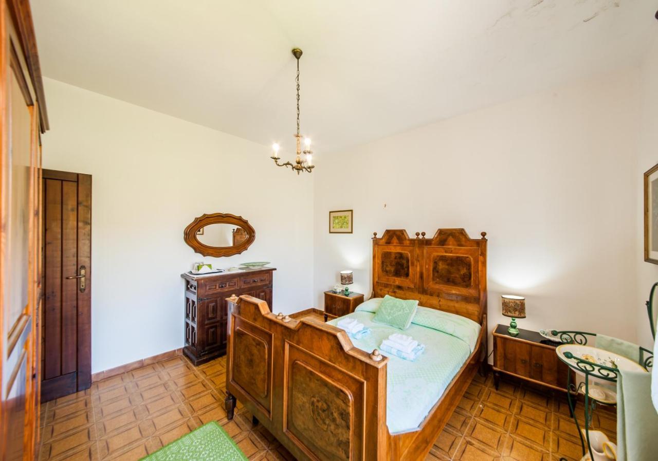 Bed and Breakfast La Casa Di Mannazzotta 1 Кастельсардо Экстерьер фото